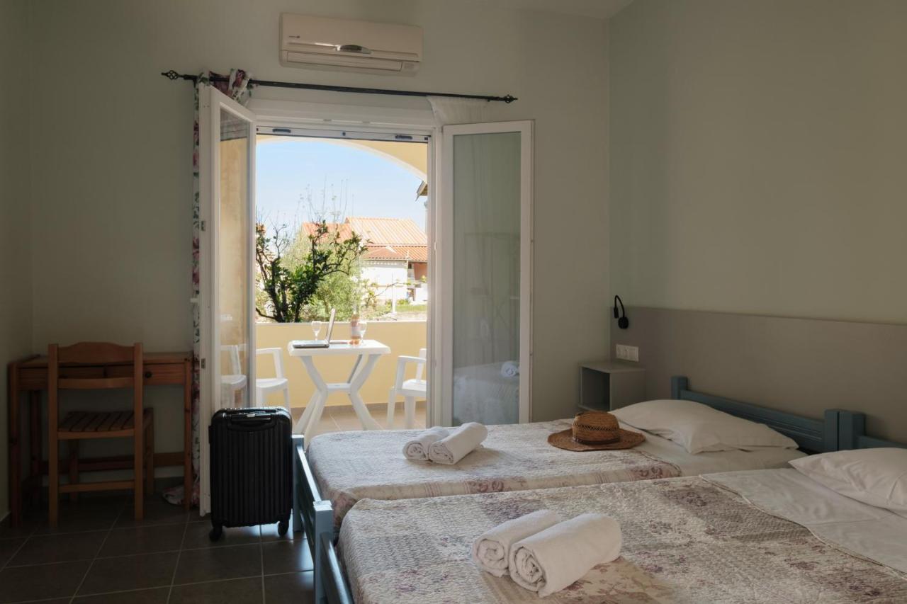 Feeloxenia Corfu Apartments 阿查拉维 外观 照片
