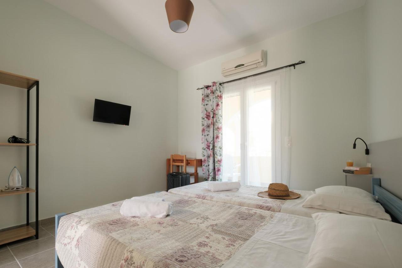 Feeloxenia Corfu Apartments 阿查拉维 外观 照片