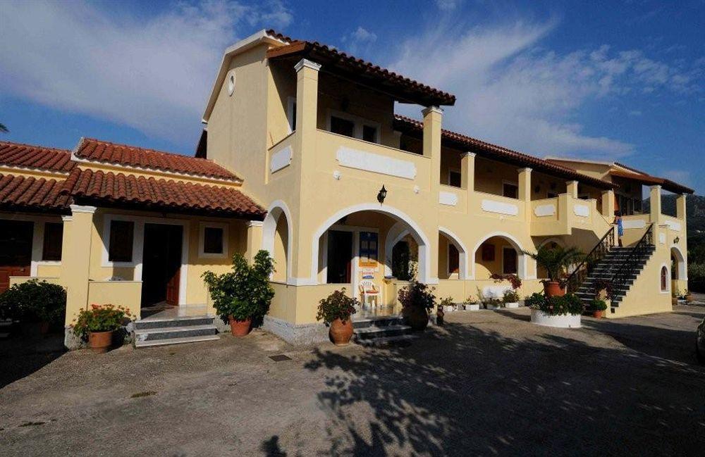 Feeloxenia Corfu Apartments 阿查拉维 外观 照片