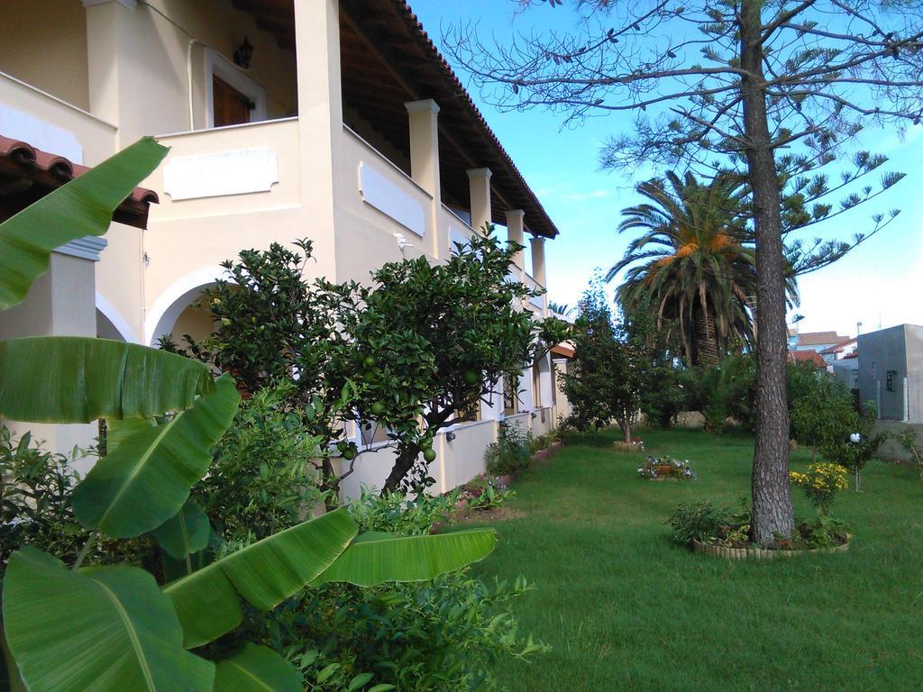 Feeloxenia Corfu Apartments 阿查拉维 外观 照片